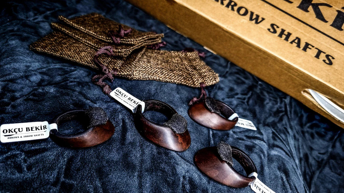 Daumenring aus Leder - Asianbows