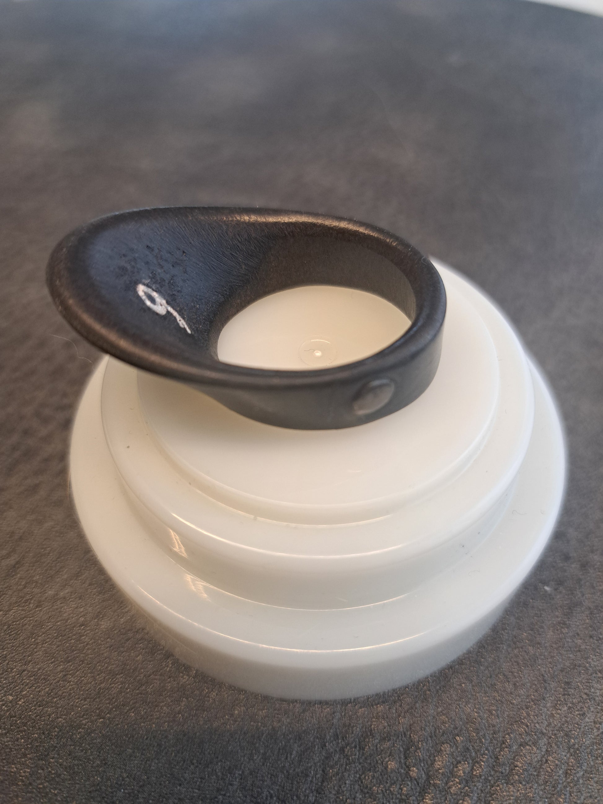 Daumenring aus Leder - Asianbows