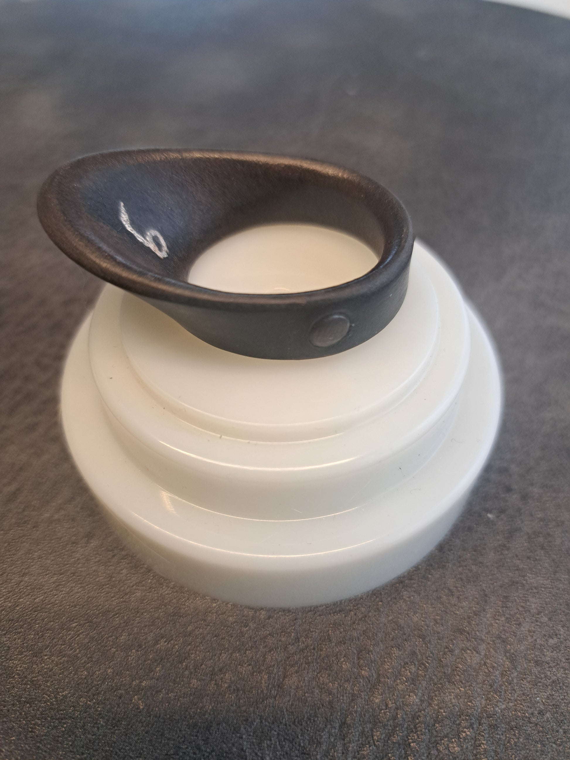 Daumenring aus Leder - Asianbows